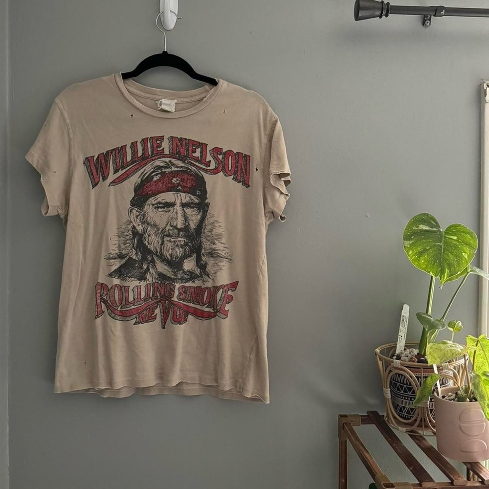 MadeWorn Willie Nelson Shirt - Picture 3 of 7